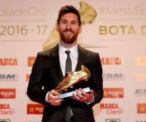 '36 goles en LaLiga = #GoldenShoe 18/19 ¡Felicidades Leo!', publicó el Barcelona en sus redes sociales. Foto: Twitter/FCBarcelona_es