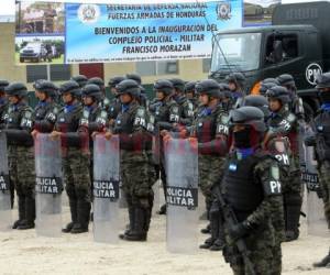 Con fondos de la tasa de seguridad se han venido mejorando las condiciones de la Policía y las Fuerzas Armadas, también se han creado cuerpos como la Policía Militar.