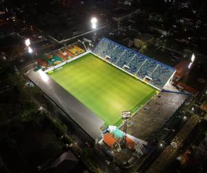 El estadio cuenta con una renovada grama de primer nivel.