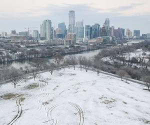 Este viernes, el norte de Texas podría experimentar su primera helada de la temporada, marcando un descenso en las temperaturas después del Día de Acción de Gracias.