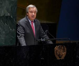 El secretario general de la ONU, Antonio Guterres, habla en la 58ª reunión plenaria de la Asamblea General en Nueva York el 23 de febrero de 2022 sobre el conflicto entre Rusia y Ucrania.