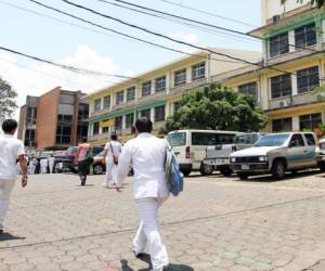 El interno deberá presentarse mañana a la Facultad de Medicina de la UNAH.