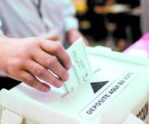 Para implementar el voto electrónico se deben hacer reformas electoral desde el Congreso Nacional.