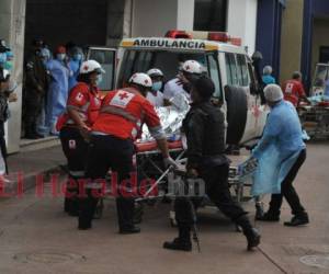 El enfrentamiento entre ambos grupos criminales dejó al menos 39 reclusos heridos. FOTO: Marvin Salgado/EL HERALDO