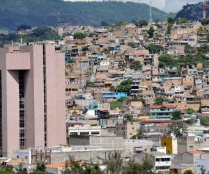 En muchos barrios y colonias de la capital, sin importar la categoría, se han realizado trabajos de construcciones en las viviendas, pero en muchos casos no se tramitan los permisos, por lo que es necesario tener información actualizada de cada clave catastral.