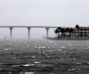 Imagen de la NASA de la trayectoria del huracán Ian.