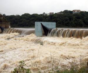 La represa Los Laureles reporta su nivel máximo, misma situación en la represa La Concepción.