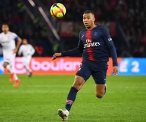 Kylian Mbappé dejó entre ver el domingo que podría salir del PSG. Foto: AFP