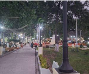 Así luce el parque La Leona con el avance en sus obras y la nueva iluminación.