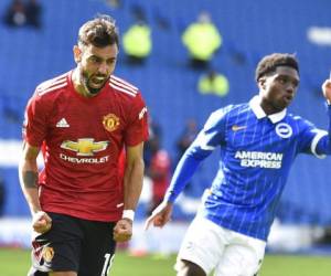 Bruno Fernandes del Manchester United celebra luego de anotar el tercer gol de su equipo durante el juego de la Liga Premier ante el Brighton Hove Albion. Foto AP