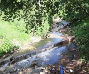 Esta quebrada de la capital cruza por el Hato de Enmedio y sectores aledaños.