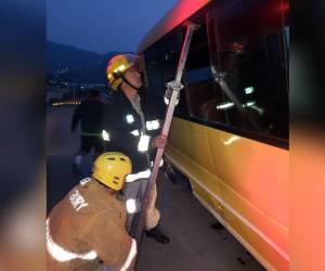 Una trágica colisión entre dos buses “rapiditos” dejó una persona muerta en la salida al norte de la capital.