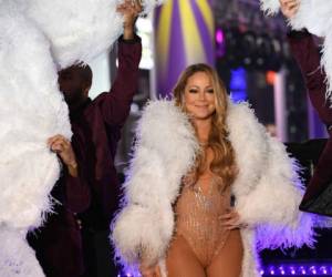 La diva sufrió problemas técnicos durante su actuación en Times Square y abandonó el escenario. Foto AP.