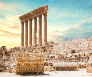 Al sitio arqueológico de Baalbek fue declarado Patrimonio de la Humanidad en 1984. Su antigüedad data entre 2900-2300 a. C. y 1900-1600 a.C.