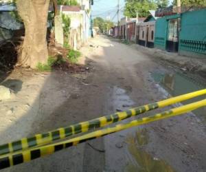 Agentes policiales acordonaron la zona. Foto cortesía Twitter