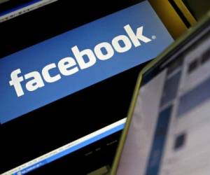 En octubre, Facebook comenzará a probar una característica que limita a 10 el número de noticias a las que se puede acceder en su sección Instant Articles. Foto: AFP