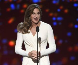 Caitlyn participó en una conferencia en la que no pudo contener las lágrimas al recordar a su papá.