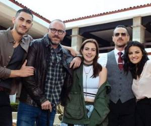 Maite Perroni, Alejandro Spitzer, Jorge Poza, Erik Hayser y María Fernanda Yepes, son parte del elenco que protagonizan Oscuro Deseo, que cuenta con tomas bastantes reveladoras.