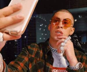 Bad Bunny es un exitoso cantante puertorriqueño de música Trap.