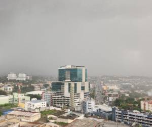 Las pocas lluvias que se registren en la capital se presentarán durante las tardes y parte de la noche.