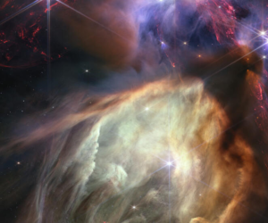 Imagen publicada por la NASA el 12 de julio de 2023, tomada por el telescopio espacial James Webb, sobre formación de estrellas en la región más cercana de la Tierra, a 390 años luz, en la nube de gas Rho Ophiuchi.