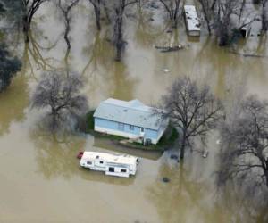 La represa de Oroville causó la evacuación de más de 180.000 personas en California. Foto AFP