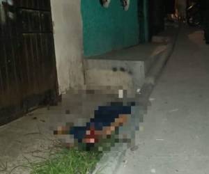 El joven fue atacado a balazos por desconocidos que huyeron de la zona.