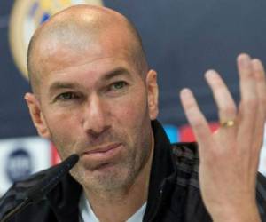 Zidane no cree que la ausencia del lesionado Neymar reste peligro al París SG de cara a la vuelta de octavos de final de la Liga de Campeones. Foto AP