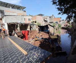 El barrio Los Jucos y la colonia Alameda se han visto afectados con las recientes lluvias que han azotado la capital de Honduras, por lo que se llevan a cabo varios trabajos de parte de la Alcaldía Municipal.