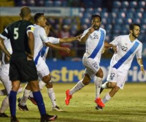 La goleada no le sirvió a Guatemala porque quedó eliminada al acumular diez puntos debido a la victoria 4-0 de Estados Unidos frente a Trinidad y Tobago. Foto:AFP