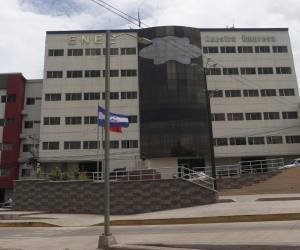 Fachada del edificio de la ENEE en Tegucigalpa.