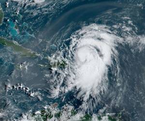 En su paso por Puerto Rico, Ernesto dejó lluvias torrenciales.