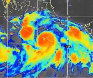 El Servicio Meteorológico Nacional alerta sobre la inminente llegada del huracán John a las costas de Guerrero, pronosticando un impacto grave.