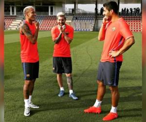 El tridente del Barcelona durante el entrenamiento: Neymar, Messy y Suárez (Foto: Redes del club)