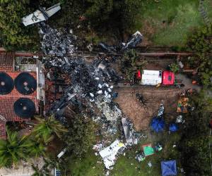 Un avión con 62 personas a bordo se estrelló el viernes en el sureste de Brasil, sin dejar supervivientes. ¿Qué se sabe hasta ahora de la peor tragedia aérea en suelo brasileño en 17 años?