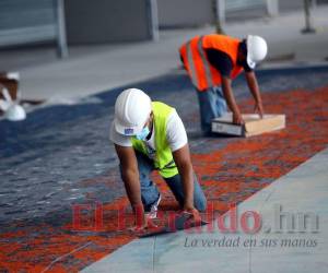 Los trabajadores de la construcción deben recibir entre 342 y 465 lempiras por jornada, así como L 42 hasta L 58 la hora.