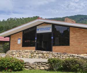 <i>Hospital Adventista Valle de Ángeles ofrece atención médica integral y accesible en el país.</i>