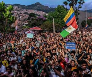 Desde el 21 de noviembre ríos de personas se movilizan a diario en diferentes ciudades de Colombia. Foto AFP