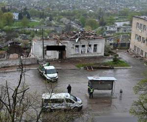 Zelenski detalló que el ataque tuvo lugar en el centro de Kupiansk, “contra un museo local de historia”, muy cerca de la línea del frente.