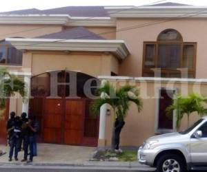 Al interior de esta lujosa vivienda ubicada en la colonia Palma Real fue capturado Luis Calderón Cubillo, pero que residía en la colonia 15 de septiembre, foto: El Heraldo.