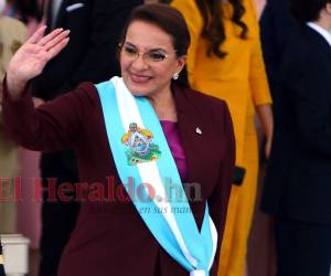 La presidenta Xiomara Castro de Zelaya durante su toma de posesión.