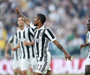 El jugador de la Juventus se integrará al plantel brasileño para los próximos días para poder foguearse antes del Mundial Rusia 2018. Foto: AP