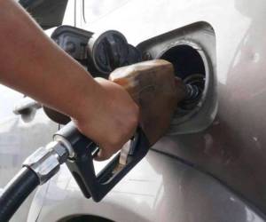 Para la tercera semana de diciembre todos los carburantes a excepción de la gasolina regular registraron una rebaja entre 19 y 67 centavos por galón.