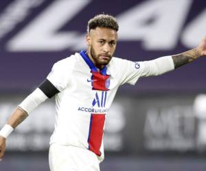 Neymar es una de las figuras del PSG en el que no ha sido tan determinante en el campeonanto de Francia. Foto:AP