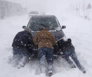 Las primeras grandes nevadas ya están cubriendo varios estados clave de Estados Unidos.