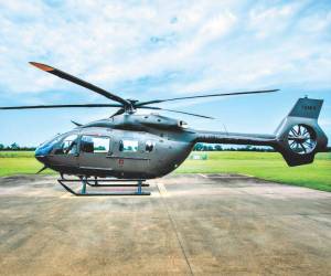 El contrato establece la compra de helicópteros bimotor tipo utilitario configuración uno, por el orden de 11.5 millones de dólares cada uno.