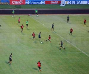 El equipo nacional mexicano durante la práctica de esta tarde en el Olímpico.