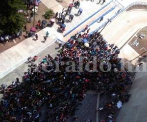 Por los momentos las clases se mantienen suspendidas en la Universidad Nacional Autónoma de Honduras (UNAH) por toma parcial...