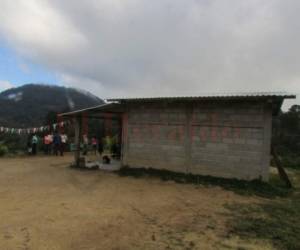 Padres de familia y la comunidad por años han deseado que sus hijos reciban educación de calidad y en instalaciones dignas. Sin embargo, el gobierno los mantiene en el olvido.