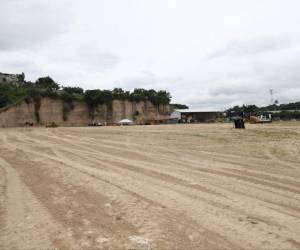 El predio de la Plaza Navideña se ubica en el anillo periférico.